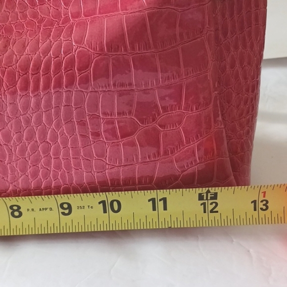 LIZ Claiborne Signature Shoulder Tote With Detachable Wrislet - Picture 11 of 14